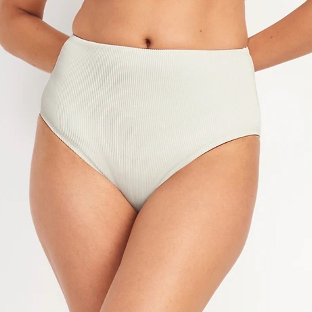 Old Navy High Rise‎ swim bottoms Creme De La Creme. NWT